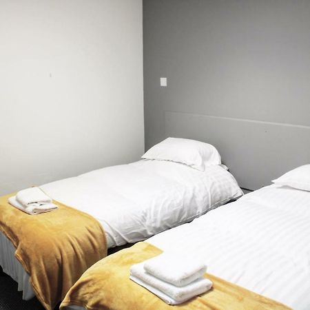Red Lion Hotel Tredegar Екстериор снимка