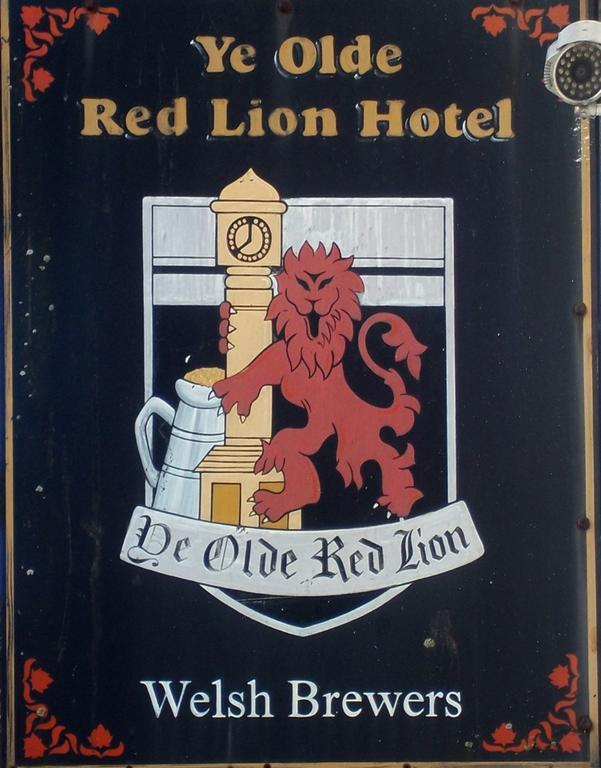Red Lion Hotel Tredegar Екстериор снимка