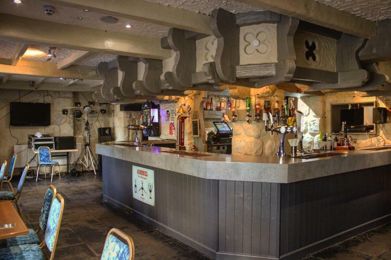 Red Lion Hotel Tredegar Екстериор снимка
