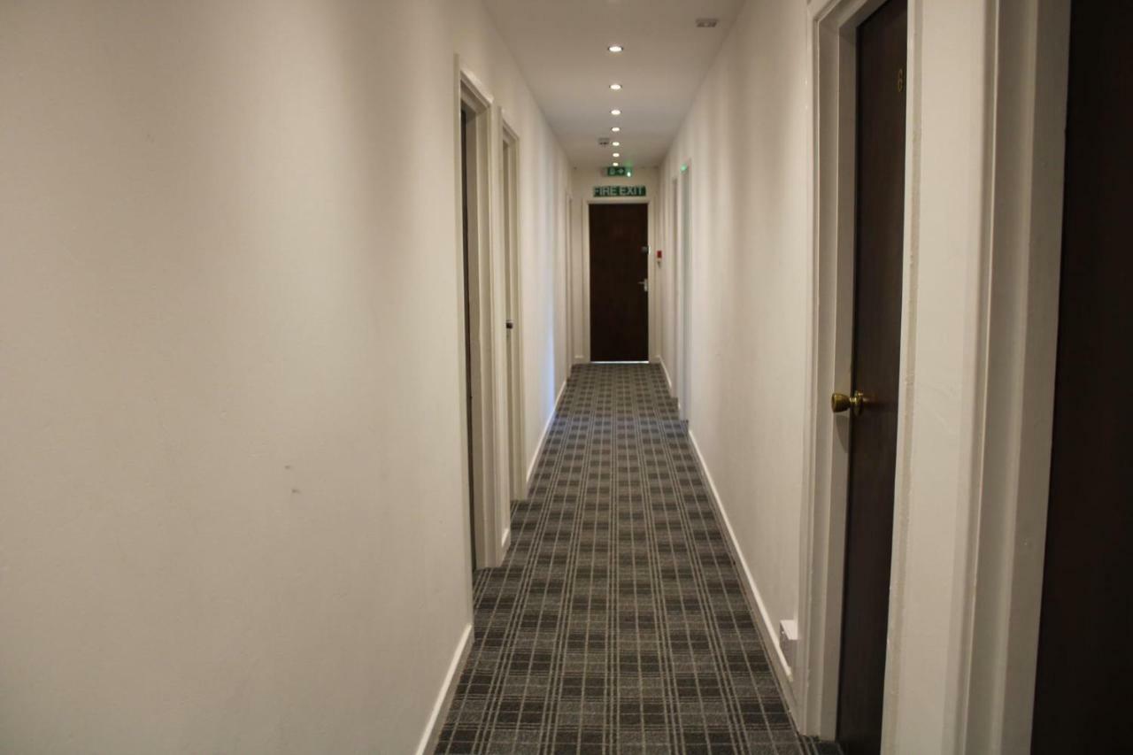 Red Lion Hotel Tredegar Екстериор снимка